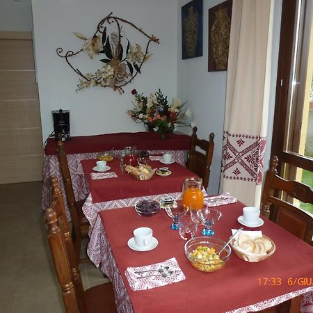 Emozioni D'Estate Bed & Breakfast Pula Luaran gambar