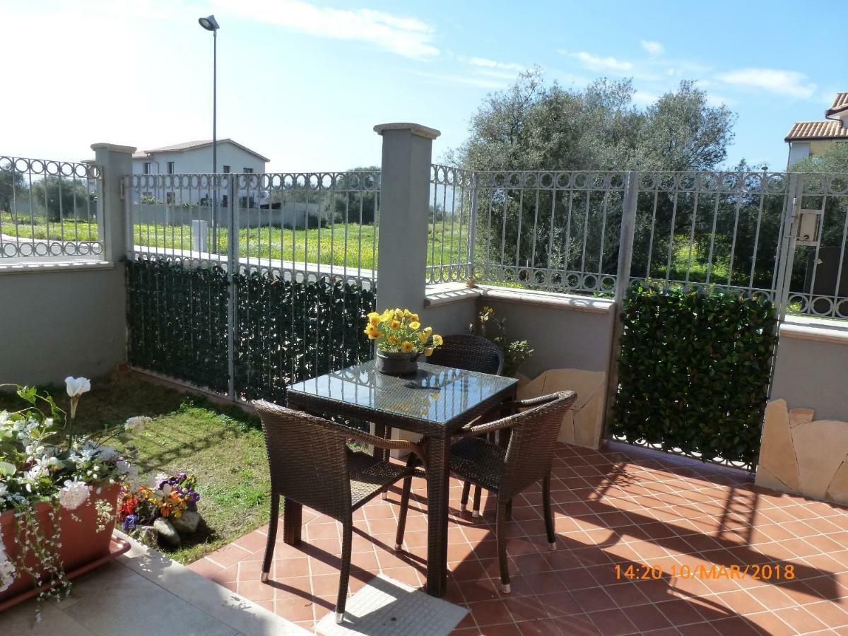 Emozioni D'Estate Bed & Breakfast Pula Luaran gambar
