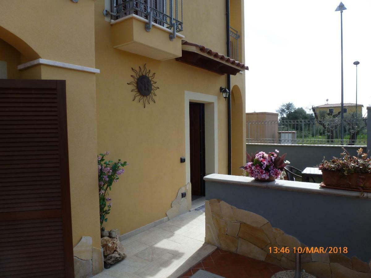 Emozioni D'Estate Bed & Breakfast Pula Luaran gambar